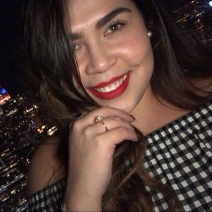 Meet your Posher, Karina